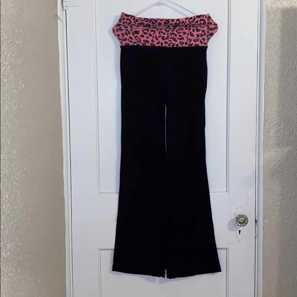 Women’s No Boundaries Yoga Pants
